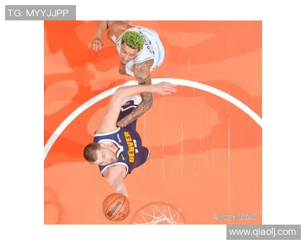 2013年季后赛马刺与勇士第三场激战回顾与精彩瞬间分析