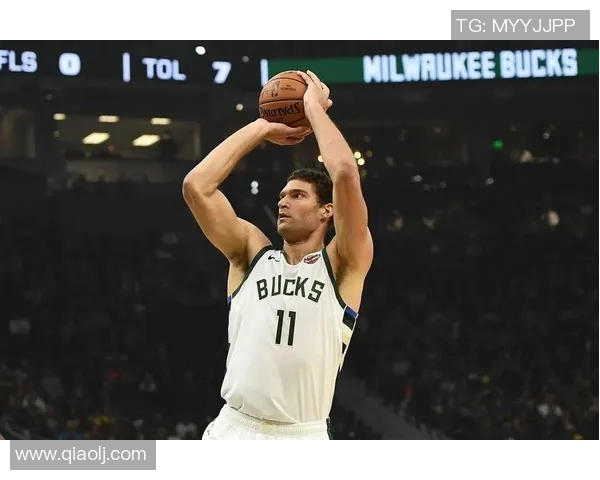 布鲁克洛佩斯：从内线巨兽到全能球员的华丽转身与职业生涯回顾