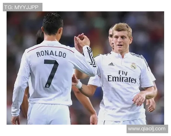 克罗斯领衔球队新篇章球迷期待他在赛场上的精彩表现与未来发展