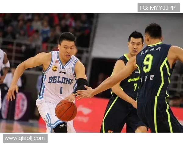 李根：从篮球场上的拼搏者到社会公益的践行者，展现多元人生的精彩旅程