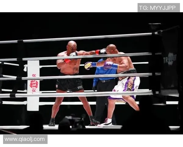 泰森与小罗伊琼斯巅峰对决全程解说精彩回顾与战术分析